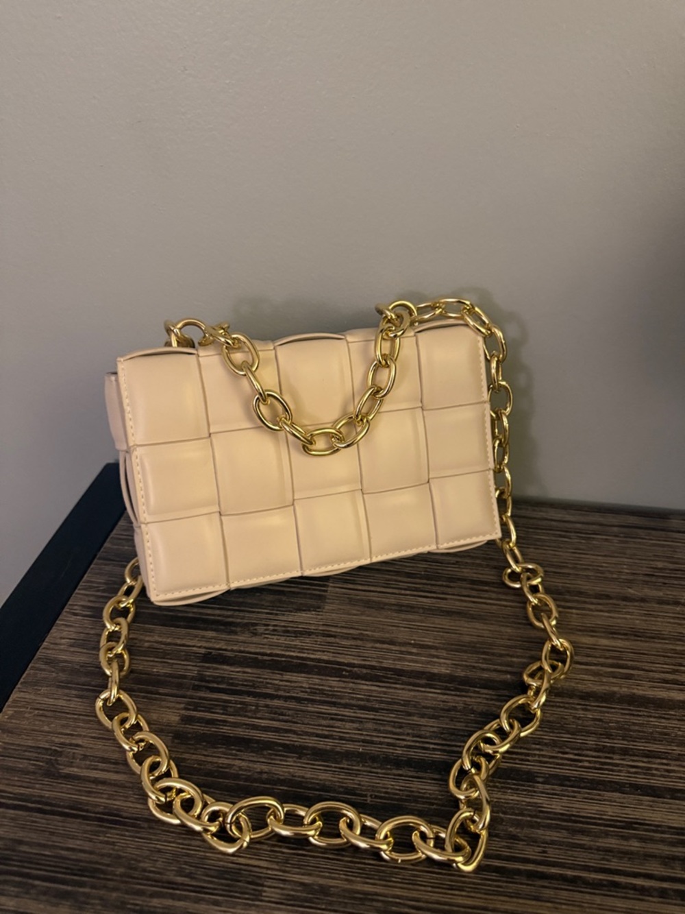Woven Leather Chain Shoulder Bag - Cream with Gold Chain